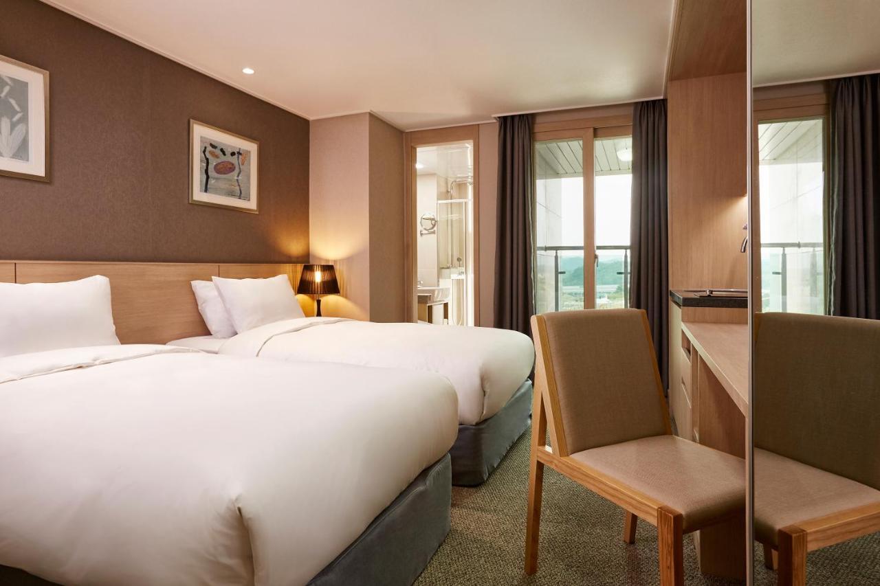 Raonstay in Perla Hotel Jinju Bagian luar foto