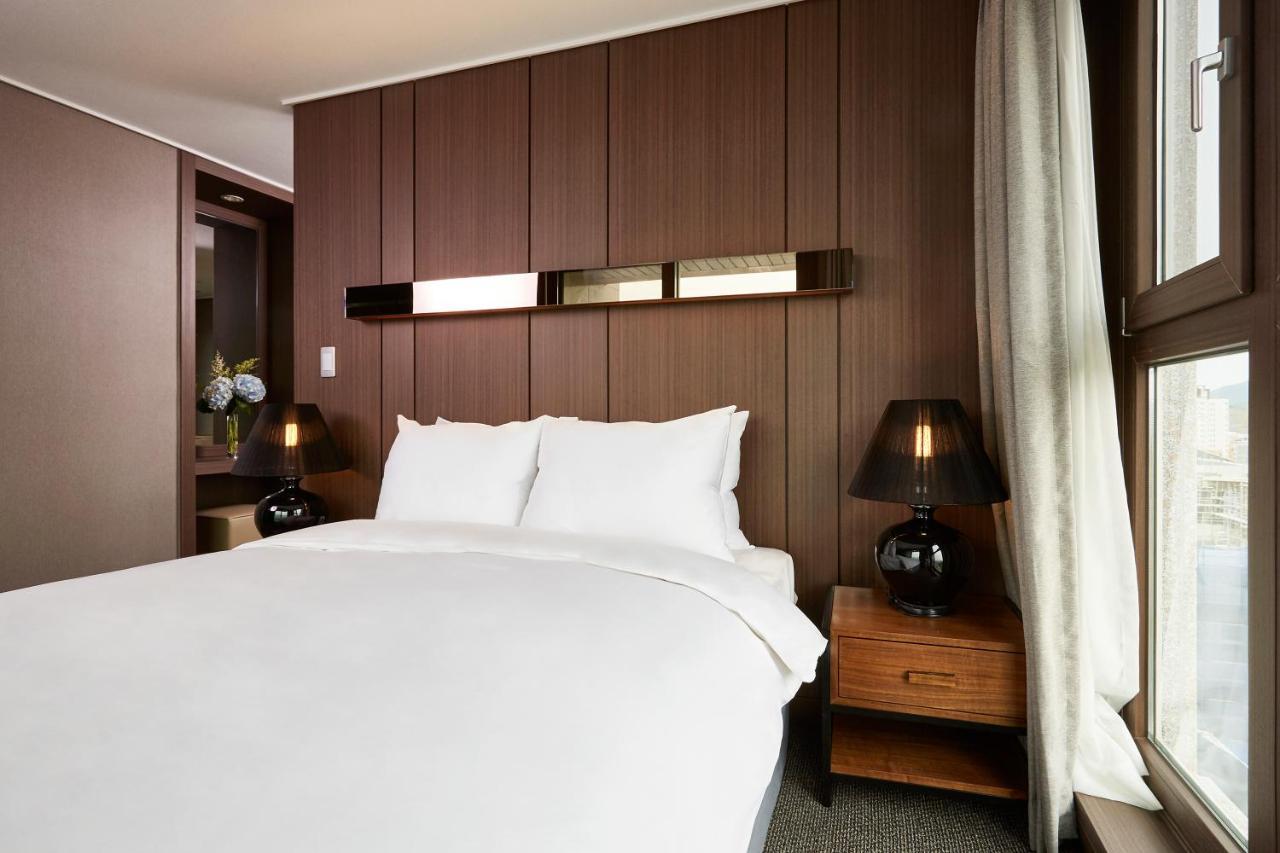 Raonstay in Perla Hotel Jinju Bagian luar foto