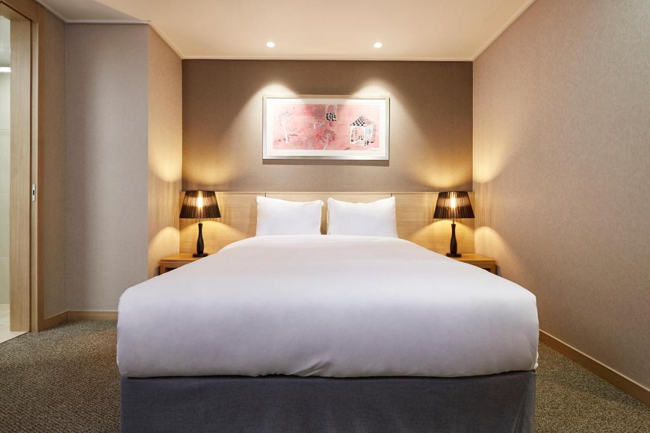 Raonstay in Perla Hotel Jinju Bagian luar foto